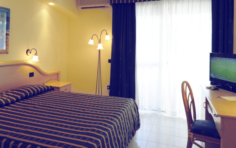 HOTEL DEL FARO 4* - PUGNOCHIUSO RESORT